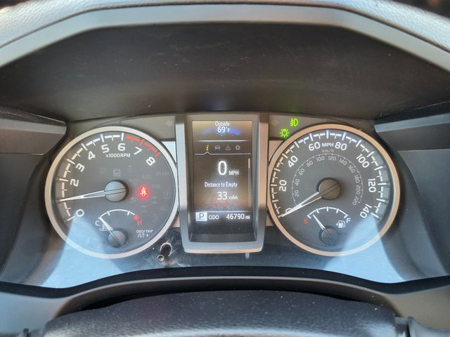 Used 2023 Toyota Tacoma TRD Off-Road image 24