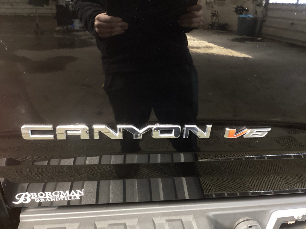 Used 2019 GMC Canyon SLT w/ Driver Alert Package image 37