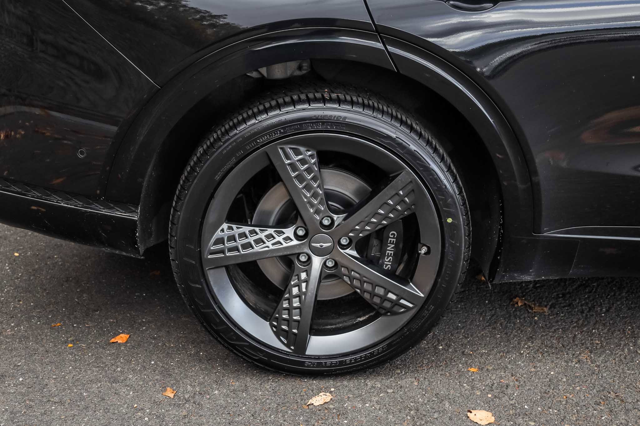 Used 2023 Genesis GV70 2.5T w/ Sport Prestige Package image 6