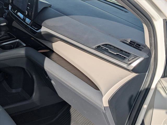 Used 2023 Toyota Sienna XLE w/ XLE Plus Package image 20