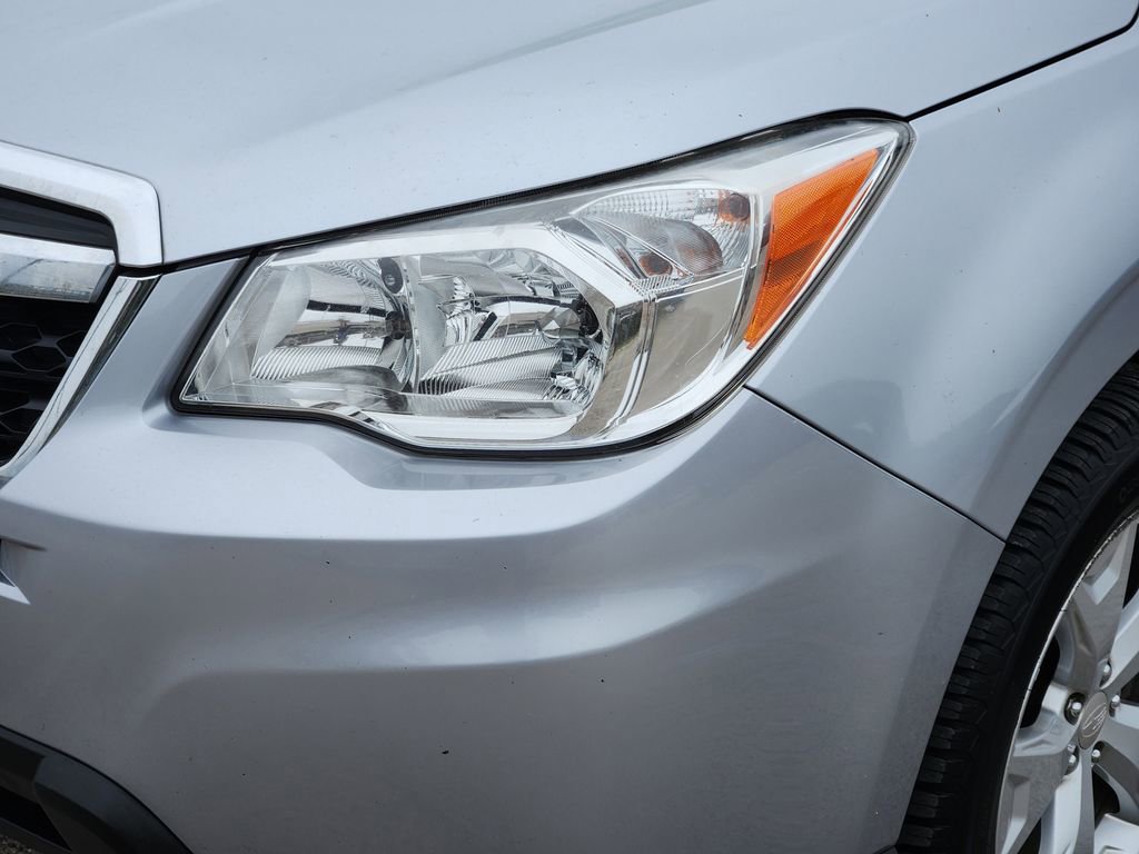 Used 2015 Subaru Forester 2.5i Premium w/ All-Weather Package AWD/4WD image 5