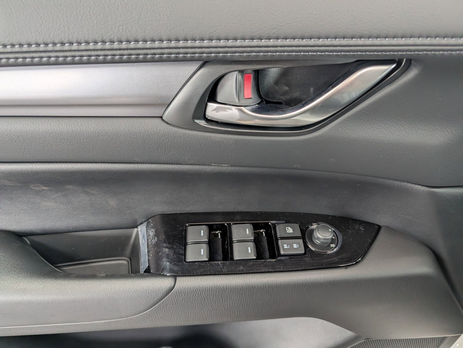 New 2025 MAZDA CX-5 AWD 2.5 S w/ Select Package image 14