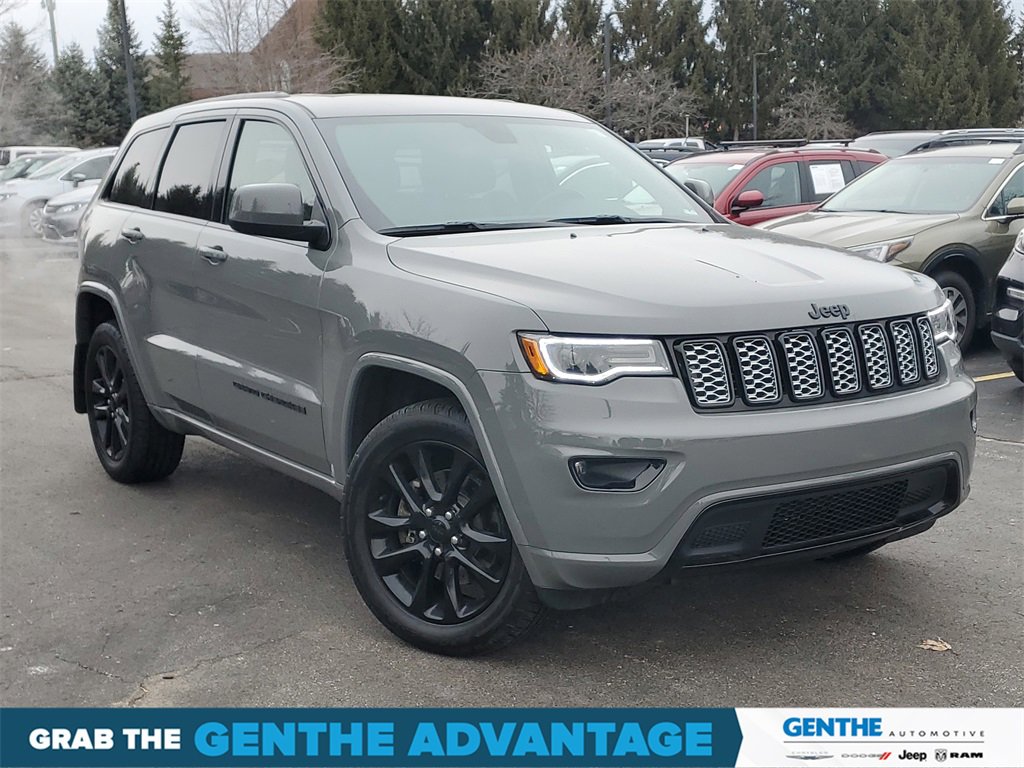 Used 2021 Jeep Grand Cherokee Laredo X image 28