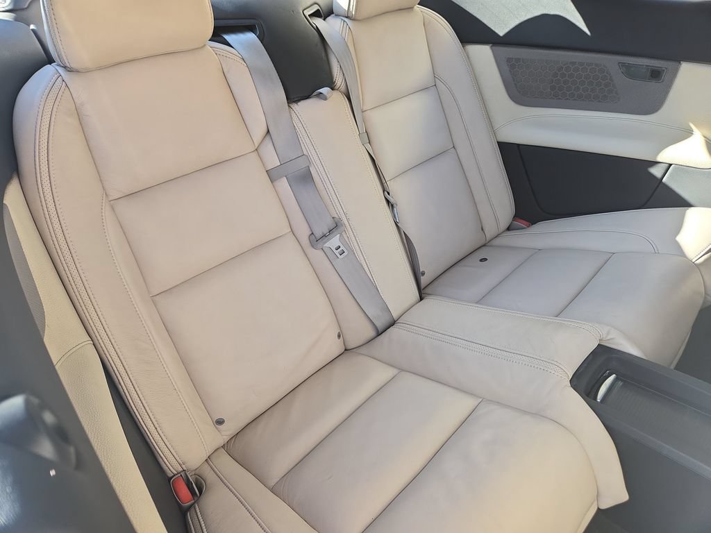Used 2011 Volvo C70 T5 FWD image 25