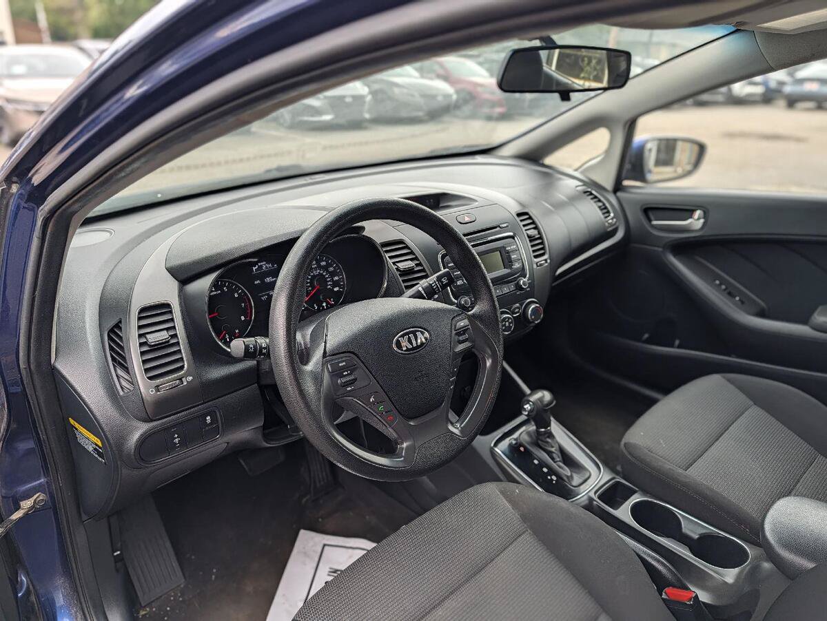 Used 2017 Kia Forte LX FWD image 2