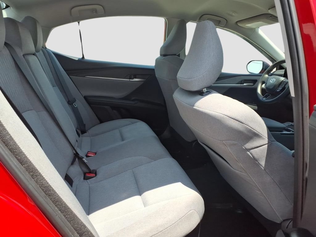 Used 2025 Toyota Camry LE FWD image 12
