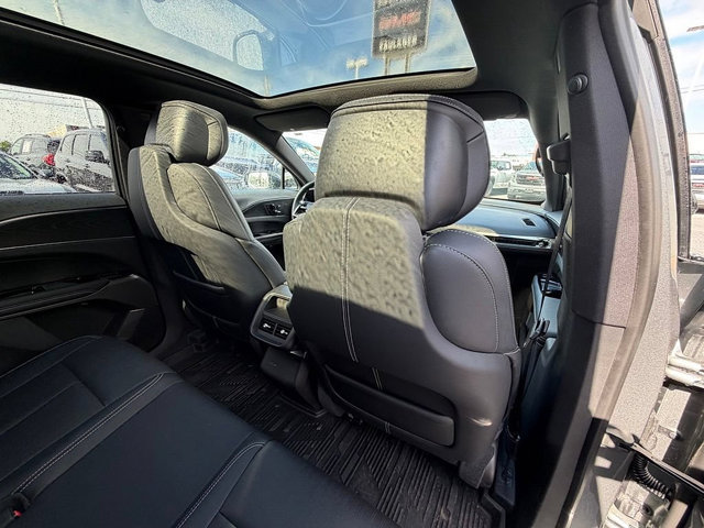 Used 2024 Cadillac Lyriq Luxury w/ LPO, Floor Liner Package AWD/4WD image 21