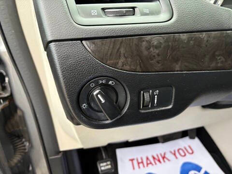 Used 2012 Dodge Grand Caravan SXT image 36