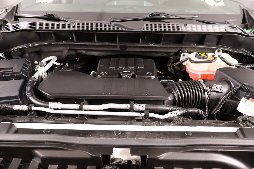 Used 2024 Chevrolet Silverado 1500 Custom image 18