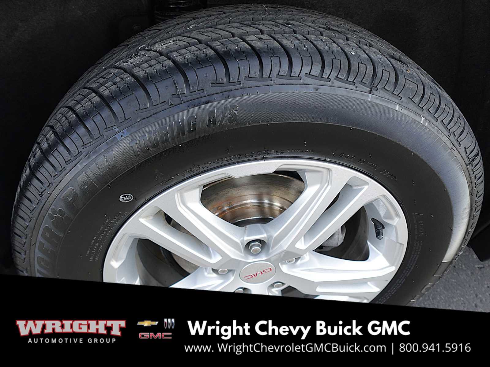 Used 2020 GMC Terrain SLE w/ Driver Convenience Package image 33