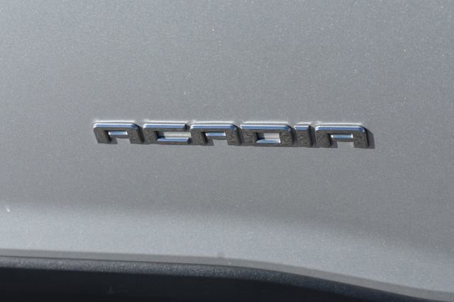 Used 2018 GMC Acadia SLT w/ LPO, Floor Liner Package AWD/4WD image 13
