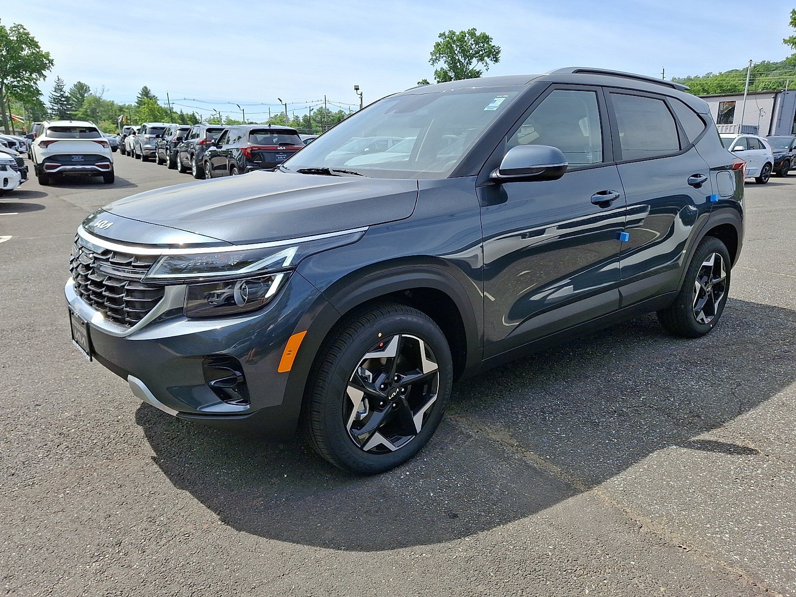 New 2026 Kia Seltos S AWD/4WD image 3
