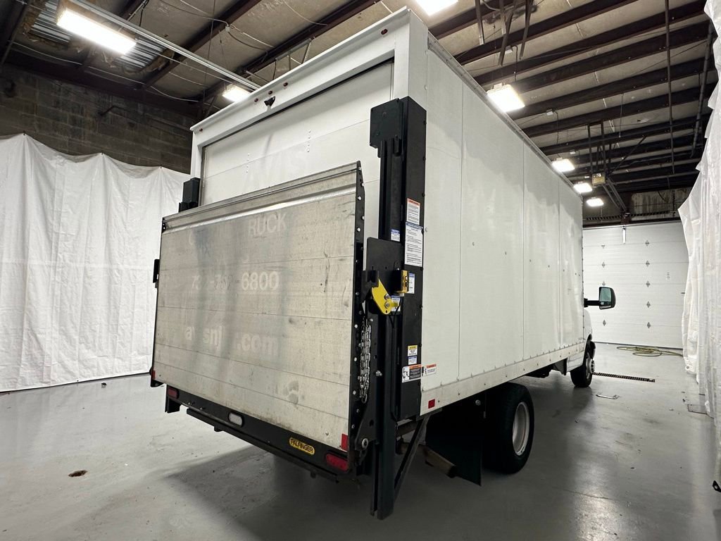 Used 2022 Chevrolet Express 3500 w/ Power Convenience Package image 7