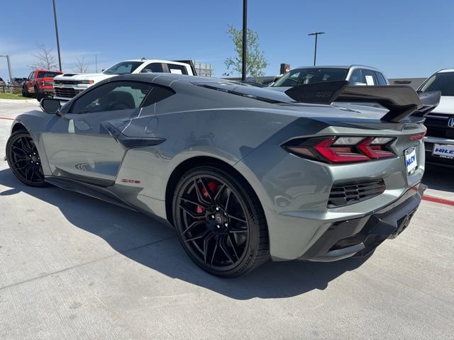 Used 2024 Chevrolet Corvette Z06 w/ Z07 Performance Package image 6
