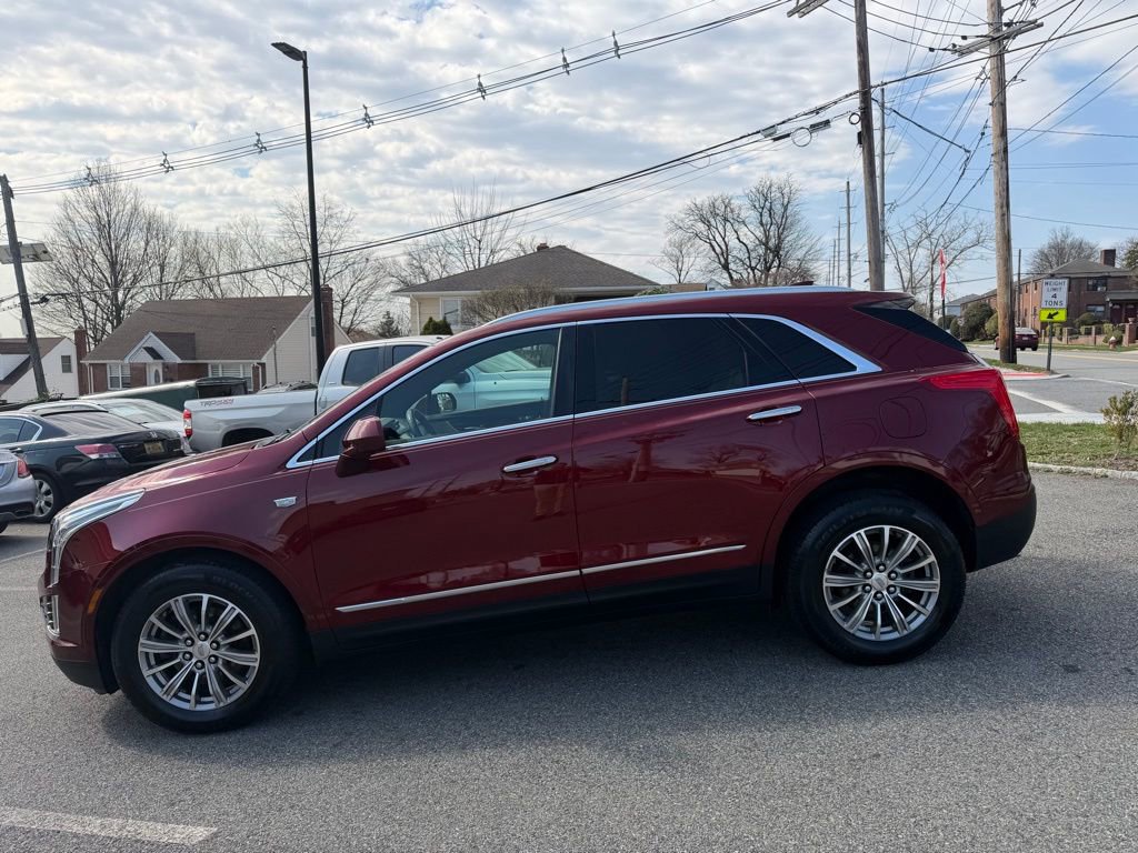 Used 2017 Cadillac XT5 Luxury w/ Driver Awareness Package image 4