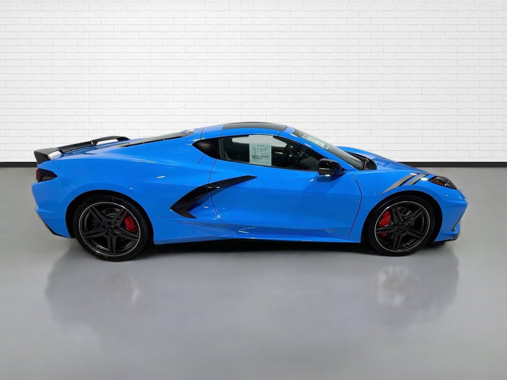 Used 2024 Chevrolet Corvette Stingray Premium Cpe w/ Z51 Performance Package RWD image 10