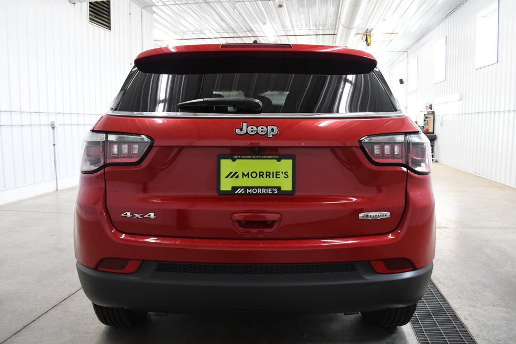 Used 2024 Jeep Compass Latitude AWD/4WD image 6