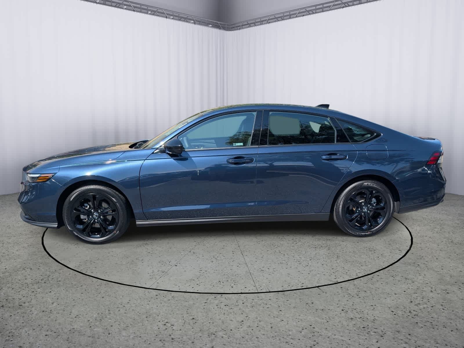 Certified 2025 Honda Accord SE image 6