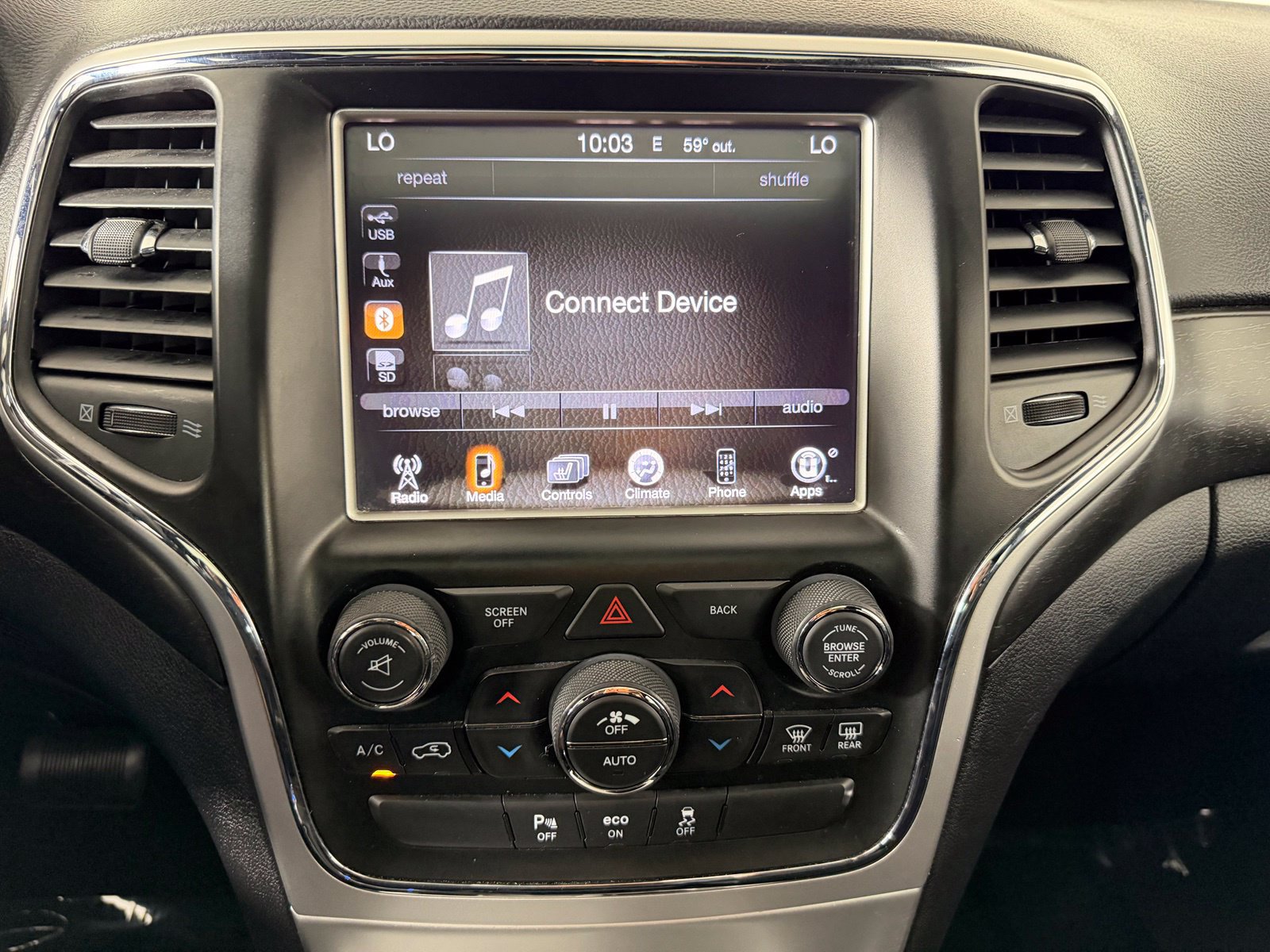 Used 2015 Jeep Grand Cherokee Altitude AWD/4WD image 22