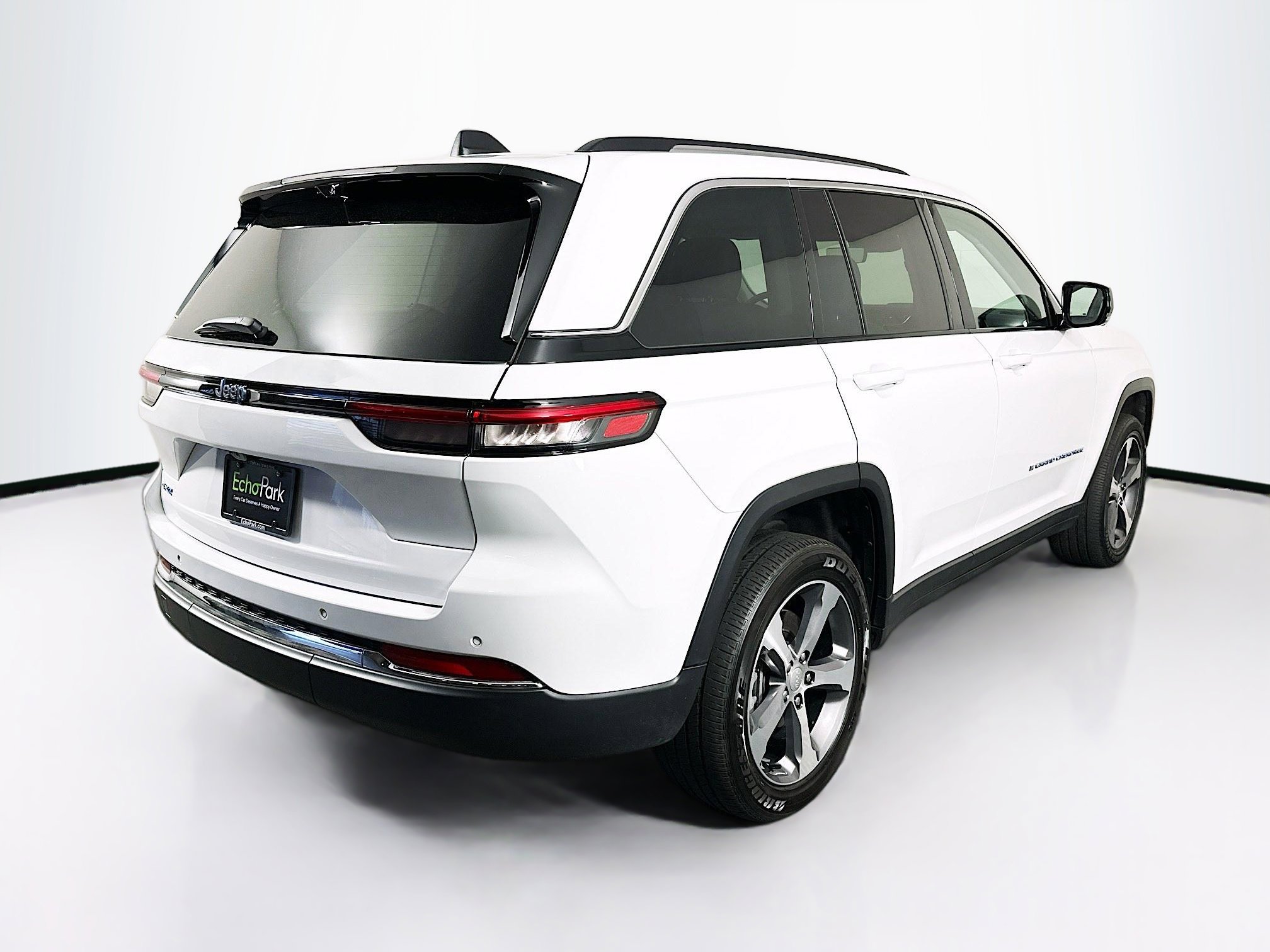 Used 2023 Jeep Grand Cherokee 4WD 4xe w/ Luxury Tech Group II image 9