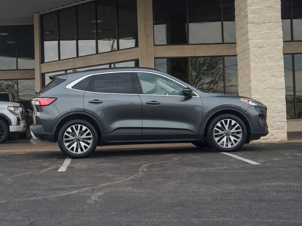 Used 2020 Ford Escape Titanium AWD/4WD image 2