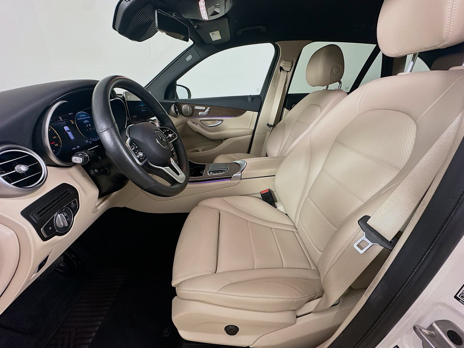 Used 2021 Mercedes-Benz GLC 300 4MATIC image 30