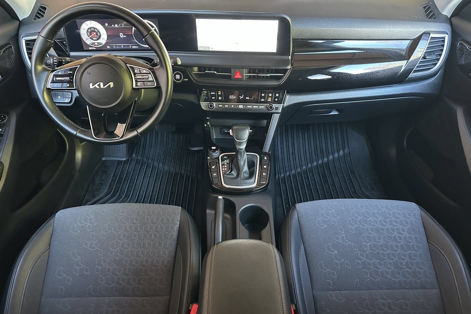 Used 2024 Kia Seltos S AWD/4WD image 13
