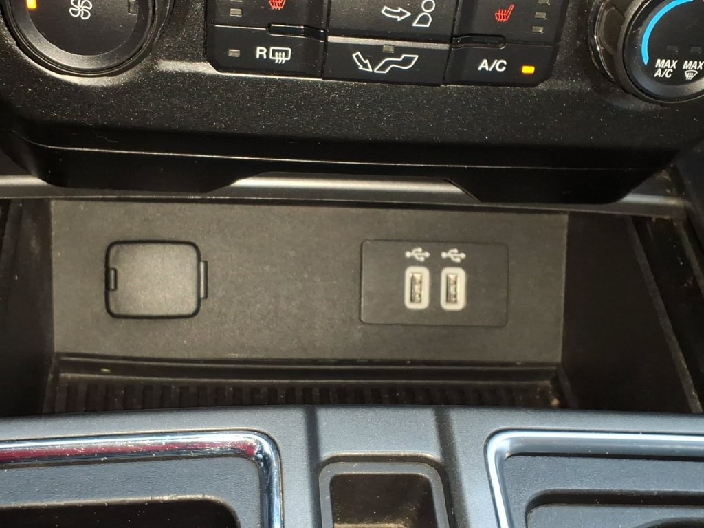 Used 2016 Ford F150 XLT w/ Equipment Group 302A Luxury AWD/4WD image 24