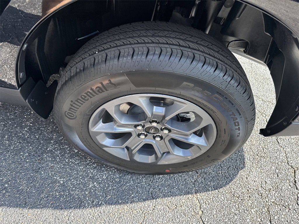 New 2025 Ford Maverick XLT image 12