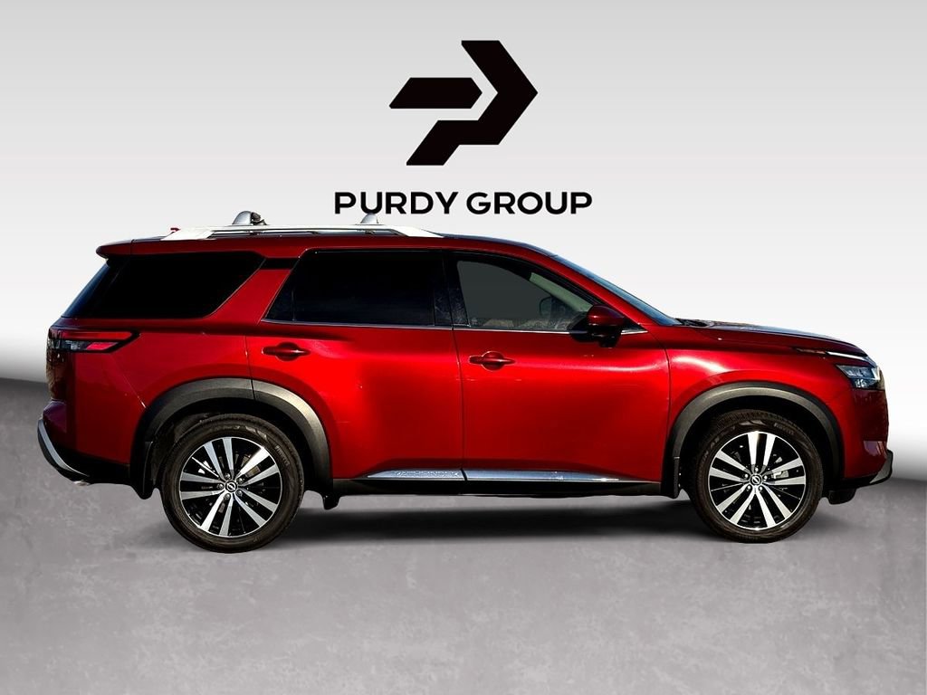 Used 2023 Nissan Pathfinder Platinum image 9