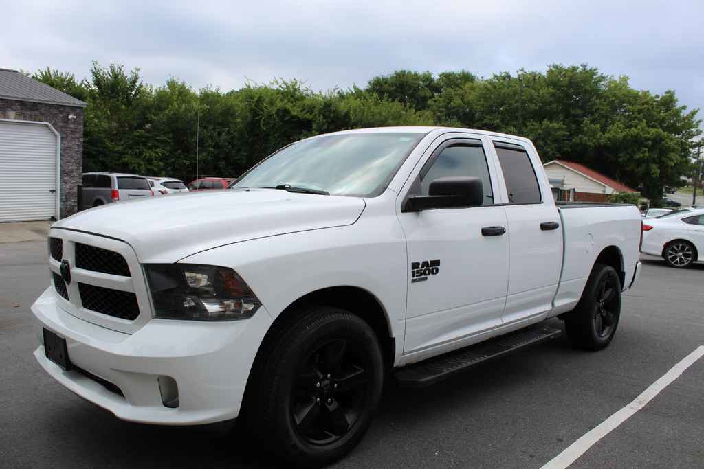 Used 2019 RAM 1500 Express w/ Express Value Package AWD/4WD image 1