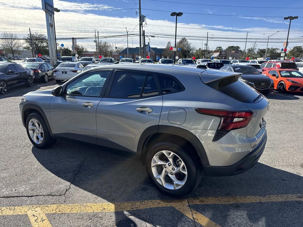 Certified 2024 Chevrolet Trax LS w/ LS Convenience Package image 6