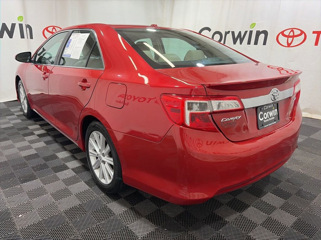 Used 2014 Toyota Camry XLE w/ Leather Package FWD image 5