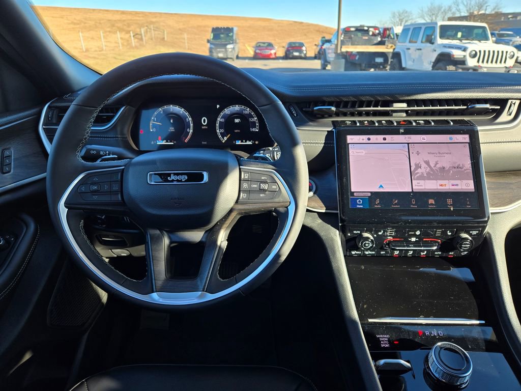 New 2025 Jeep Grand Cherokee Limited image 15
