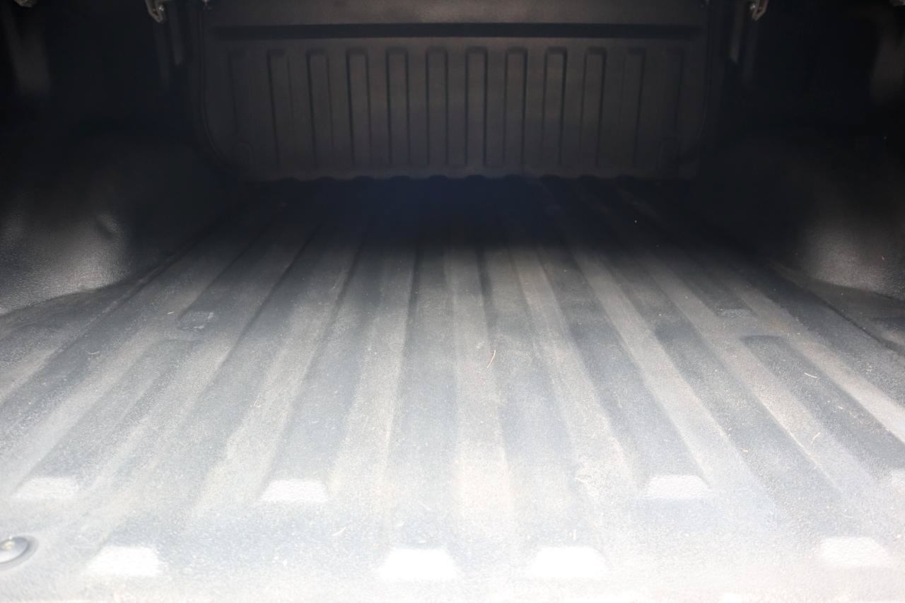 Used 2010 Ford F150 Lariat AWD/4WD image 9