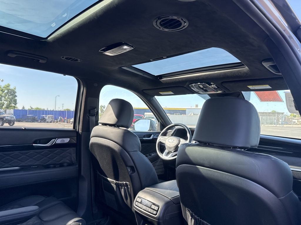 Used 2022 Hyundai Palisade Calligraphy image 12