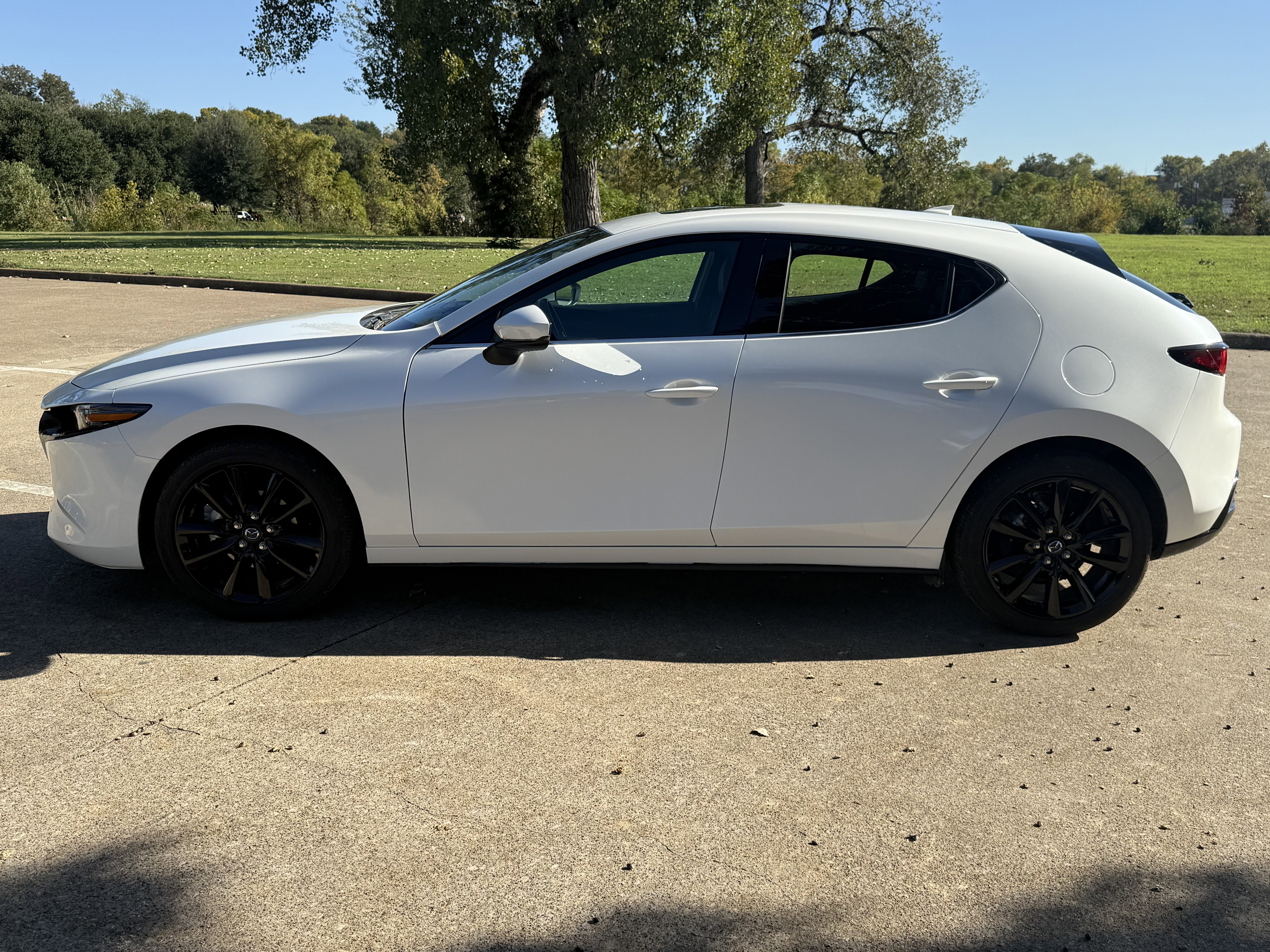 Used 2024 MAZDA MAZDA3 s FWD image 8