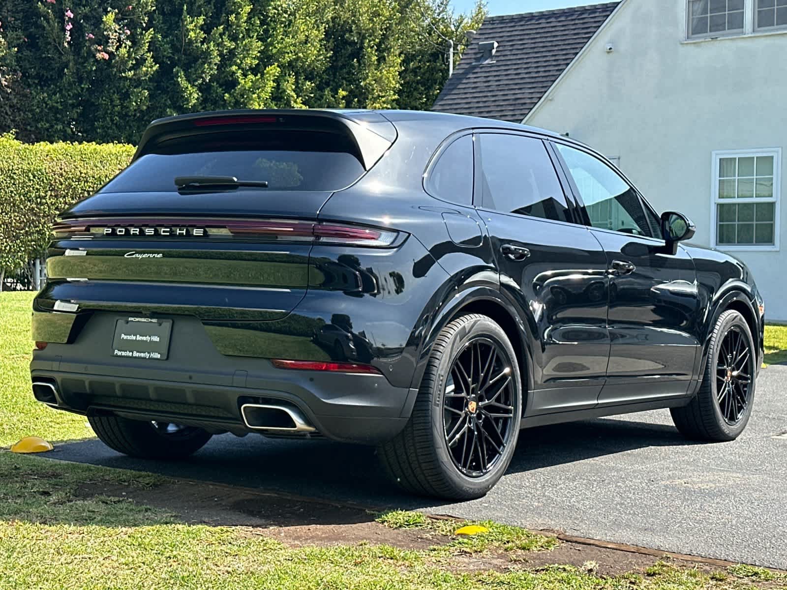 New 2026 Porsche Cayenne AWD/4WD image 8