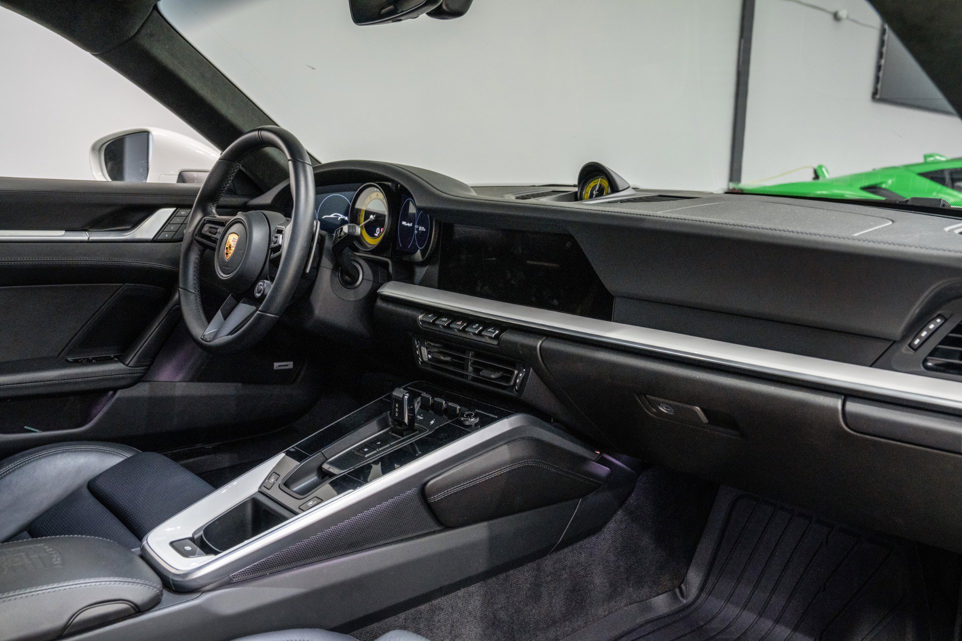 Used 2022 Porsche 911 Turbo S image 12