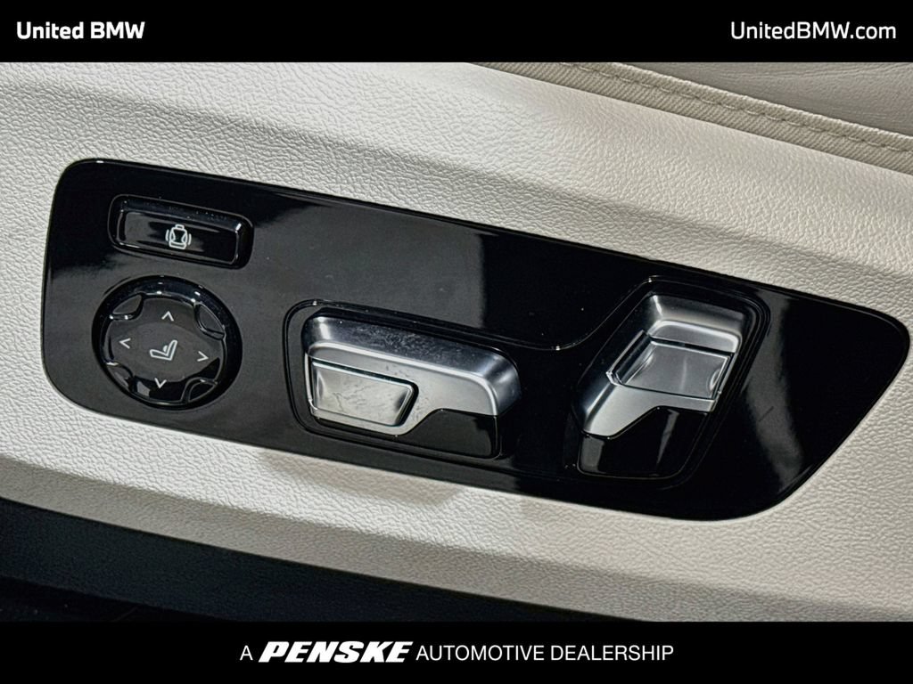 Certified 2026 BMW X7 M60i AWD/4WD image 11