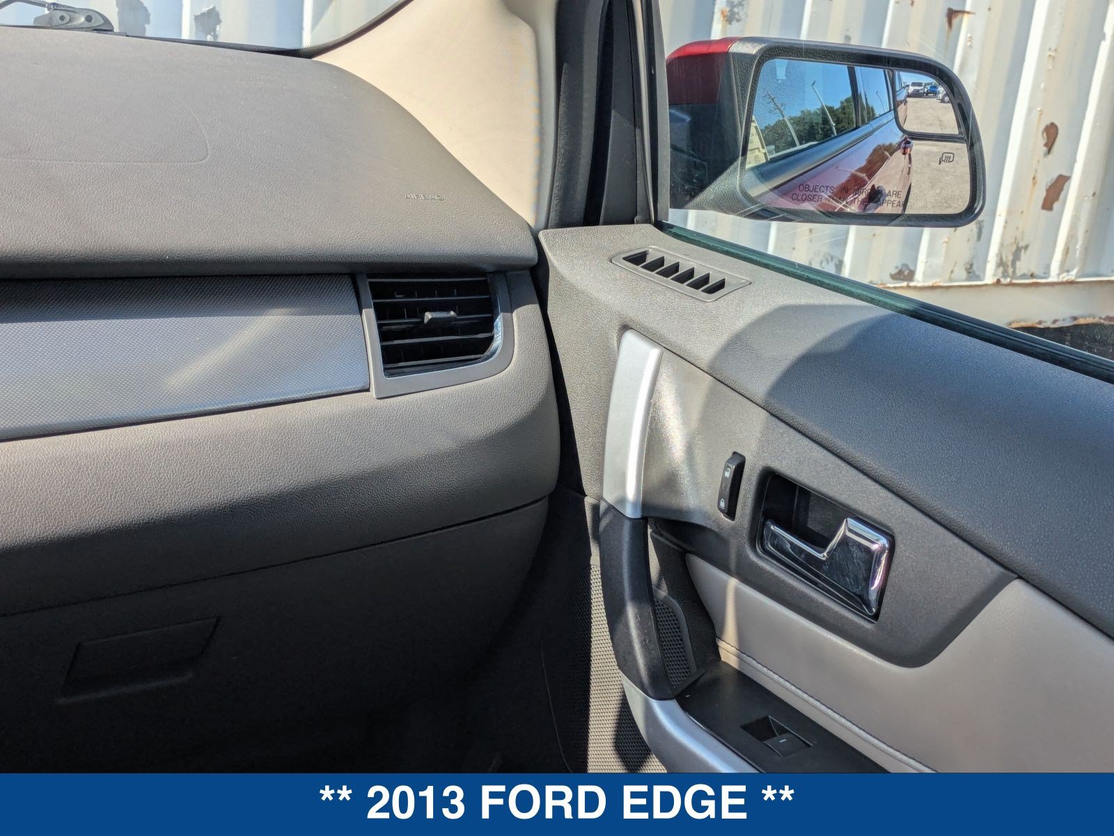 Used 2013 Ford Edge SEL FWD image 19