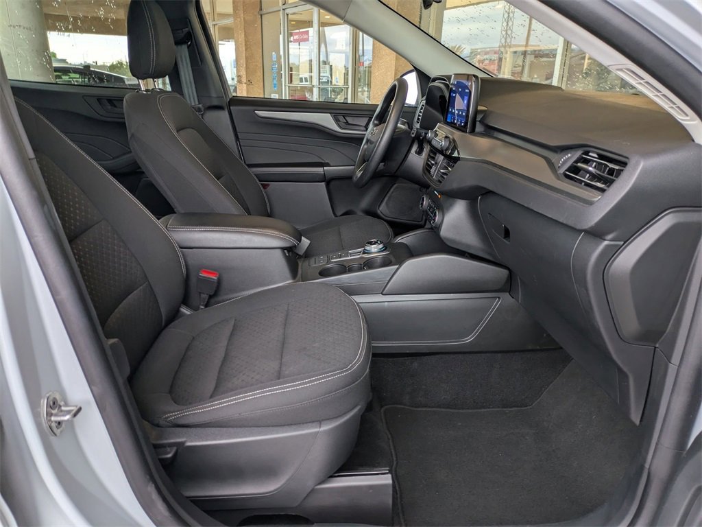 Used 2025 Ford Escape Active image 31