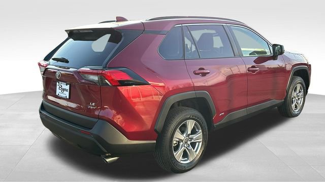 Used 2025 Toyota RAV4 LE AWD/4WD image 31