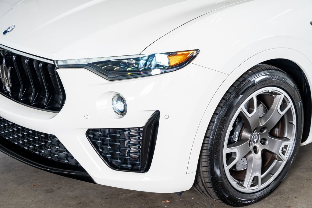 Used 2022 Maserati Levante Modena image 12