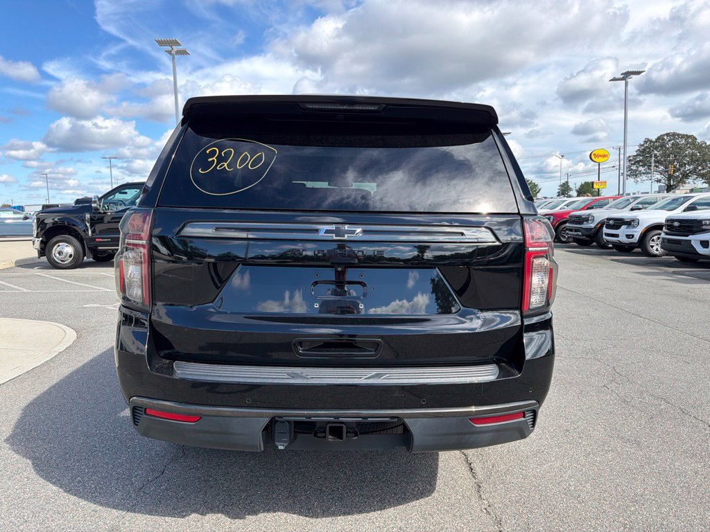 Used 2021 Chevrolet Tahoe Z71 w/ Luxury Package AWD/4WD image 7