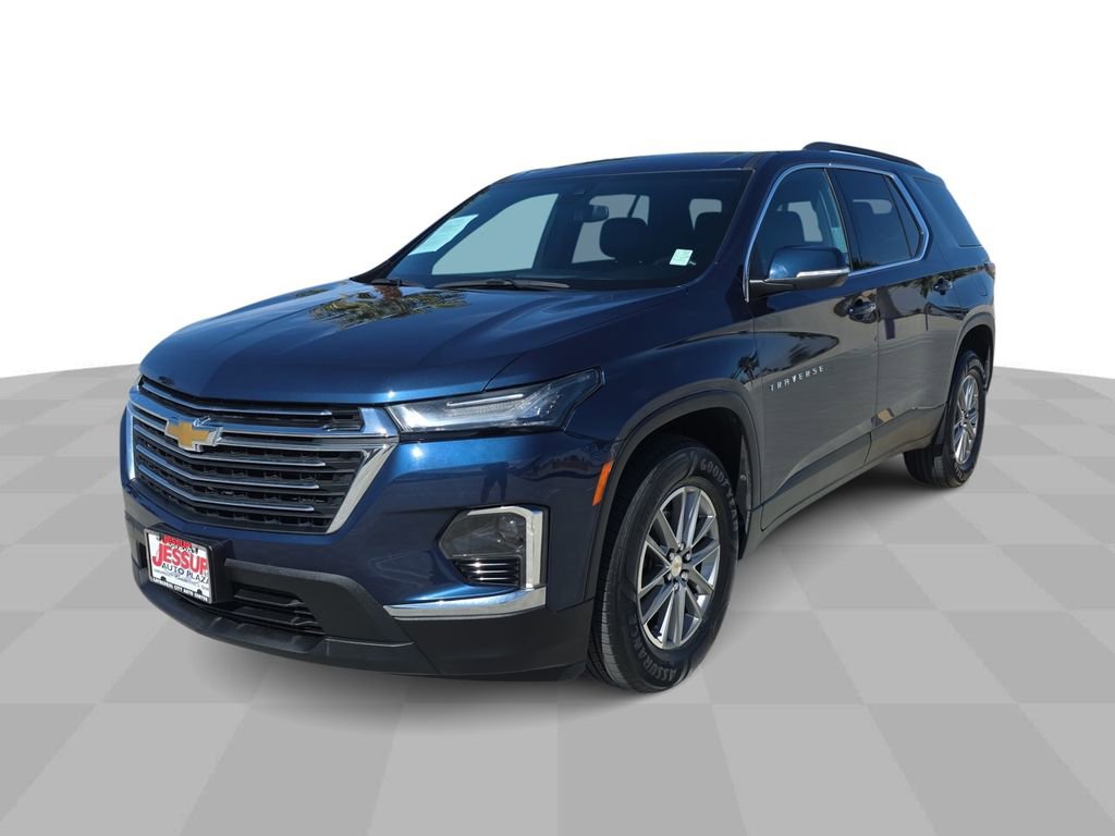 Used 2023 Chevrolet Traverse LT FWD image 4