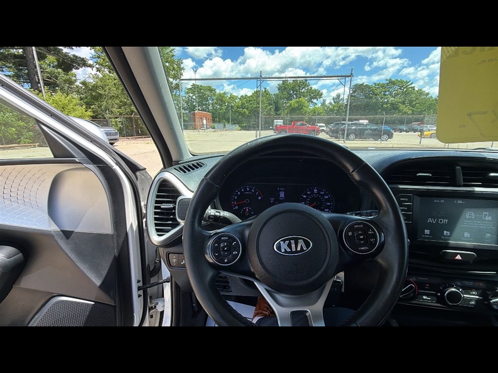 Used 2020 Kia Soul X-Line FWD image 11