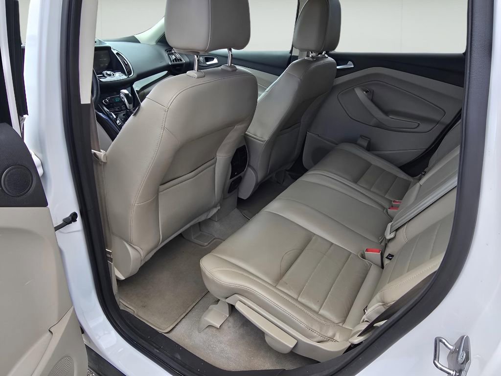 Used 2015 Ford Escape Titanium AWD/4WD image 24