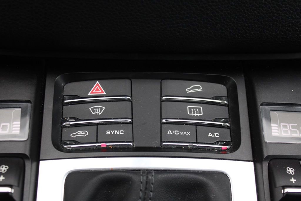 Certified 2017 Porsche Macan GTS image 31