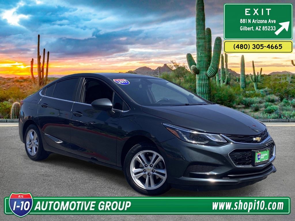 Used 2017 Chevrolet Cruze LT FWD image 1